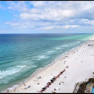 Meet your Posher, Janelle